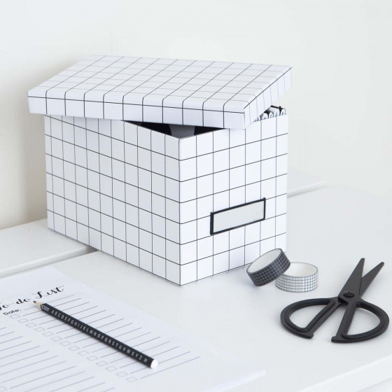 Boîte à CD quadrillée avec étiquette